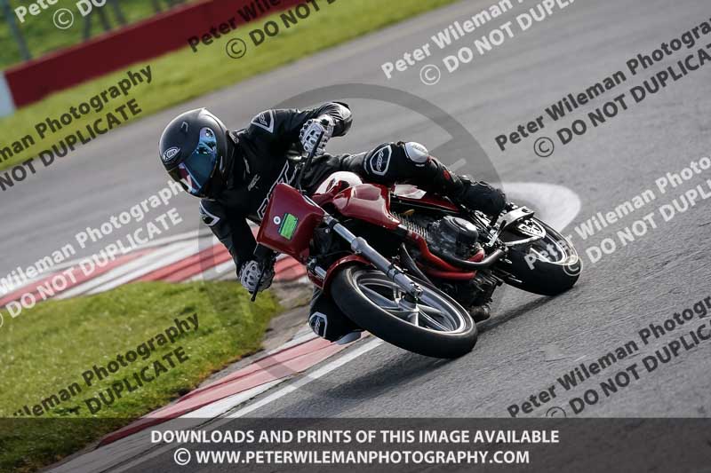 donington no limits trackday;donington park photographs;donington trackday photographs;no limits trackdays;peter wileman photography;trackday digital images;trackday photos